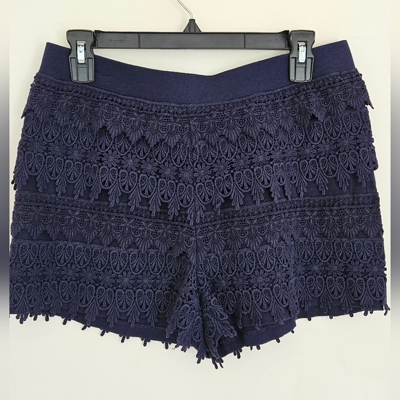Express High Waisted Navy Blue Crochet Lace Shorts - Picture 4 of 10